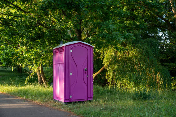 Best Portable restroom trailer rental  in Tri City, OR